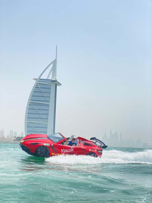 Immagine nº 4 di Dubai: Tour in auto a reazione di 30 minuti del Burj Al Arab con gelato attività a Dubai, caricata dal fornitore