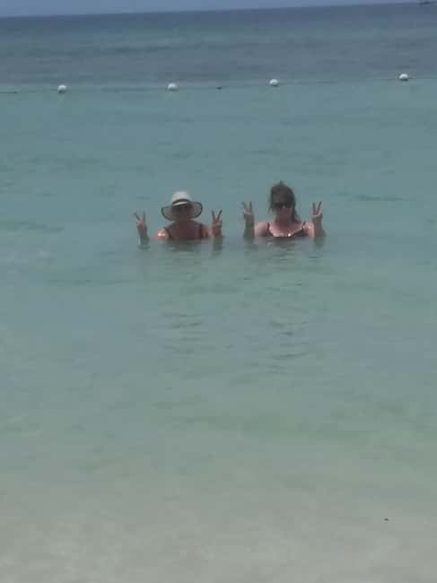 imagem n.4 de Montego Bay: Excursão de um dia à praia de Negril e passeio ao pôr do sol no Rick's Cafe atividade em Negril, carregada pelo fornecedor