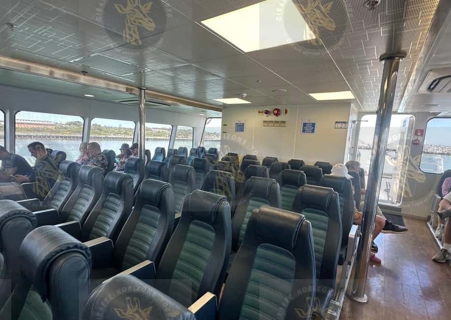 imagem n.2 de Cidade do Cabo: Ferry para Robben Island com ingresso para a prisão e passeio atividade em Cidade do Cabo, carregada pelo fornecedor