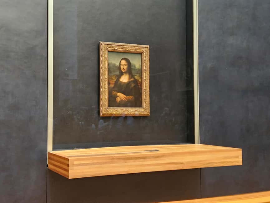 Image N°4 de Visite à pied semi-privée de Paris : Louvre, Tour Eiffel et Bateau activité à Paris, publiée par le prestataire
