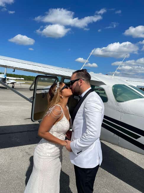 image n.63 of Miami Beach: South Beach Private Airplane Tour with Drinks activity in Miami, uploaded by supplier