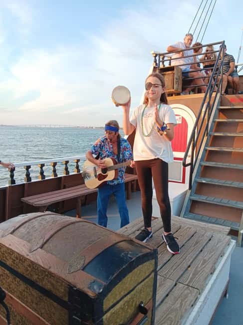 bilde nr.4 av Augustine: Black Raven Tropical Sunset Cruise aktivitet i St. Augustine, lastet opp av leverandør