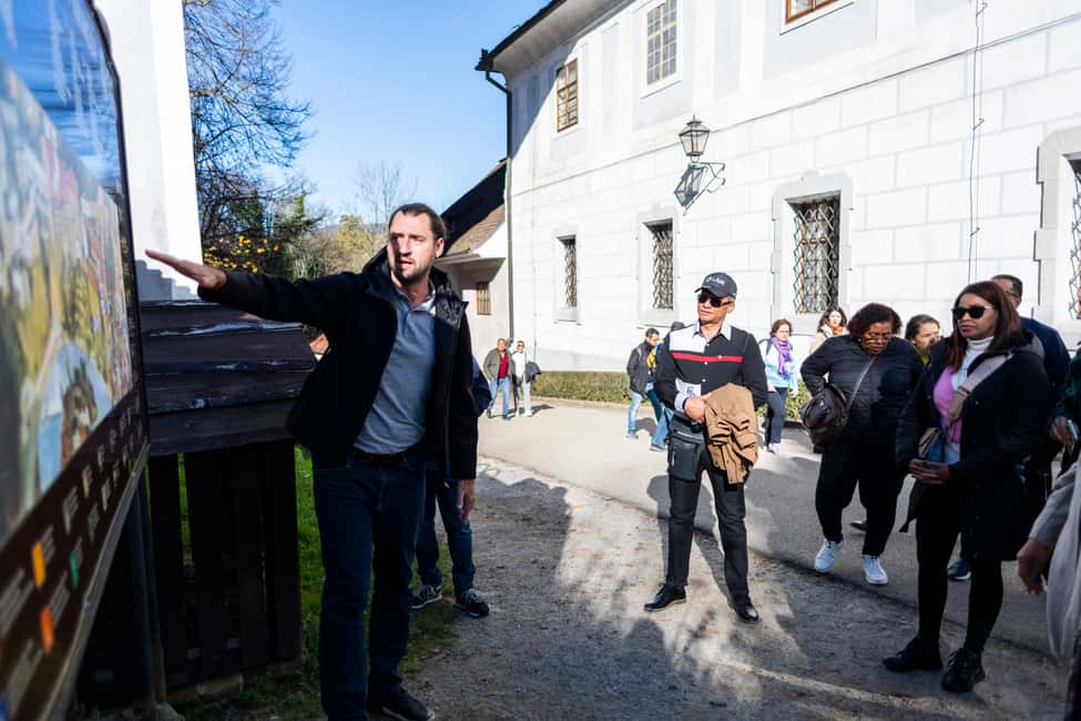 Immagine nº 9 di Da Praga: gita di un giorno intero a Český Krumlov attività a Praga, caricata dal fornitore