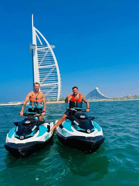 afbeelding n.1 van JETSKI/bezoek de prachtige architectuur van het emiraat met foto's en video's. activiteit in Dubai, geüpload door aanbieder
