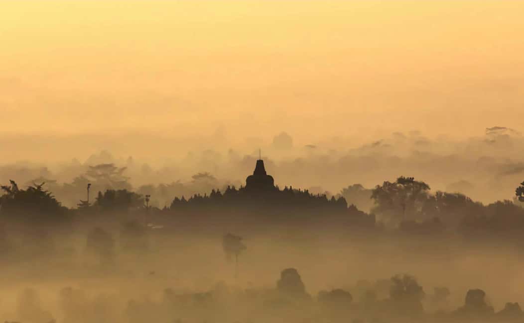image n.9 of Yogyakarta: Borobudur Climb & Prambanan Guided Tour activity in Yogyakarta, uploaded by supplier