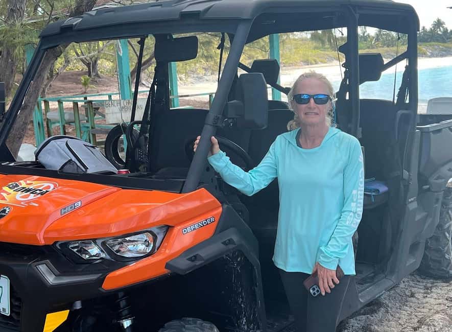 Image N°19 de Exuma, Bahamas : Location de Buggy 6 places avec haut-parleur Bluetooth activité à Nassau, Bahamas, publiée par le prestataire