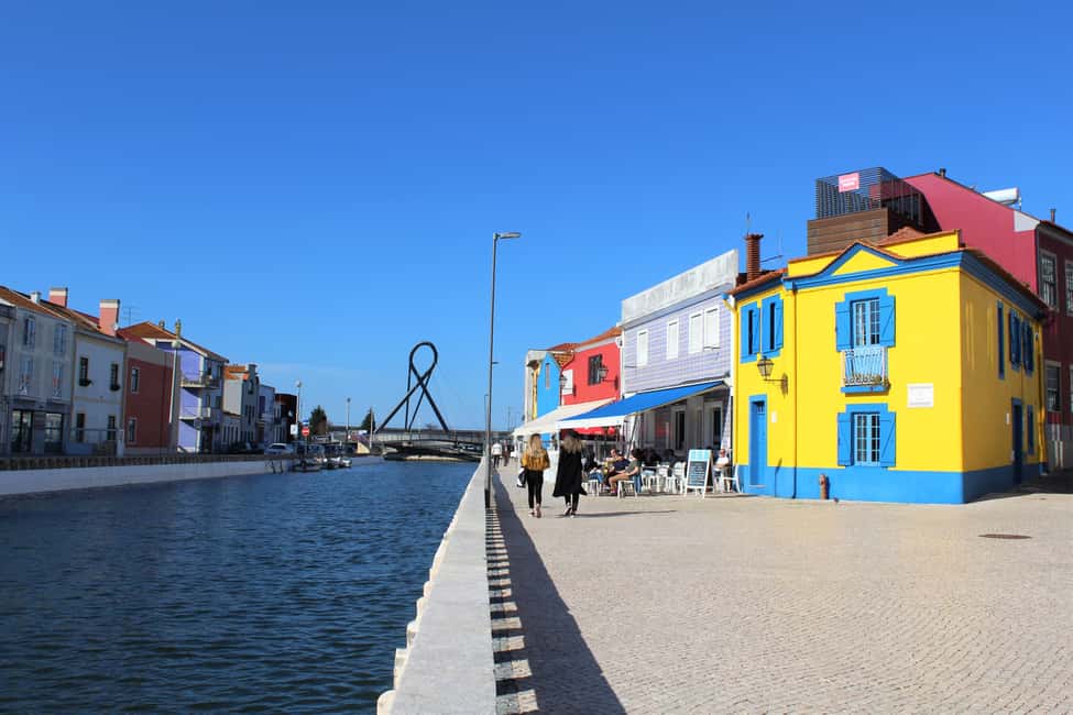 image n.3 of Aveiro: Private Walking Tour in the City and Moliceiro boat activity in Aveiro, uploaded by supplier