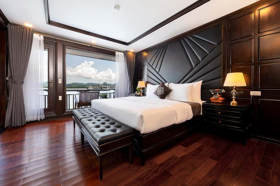 image n.11 of From Hanoi: 2-Day Cruise Trip with Private Balcony & Bathtub activity in Ha Long, uploaded by supplier