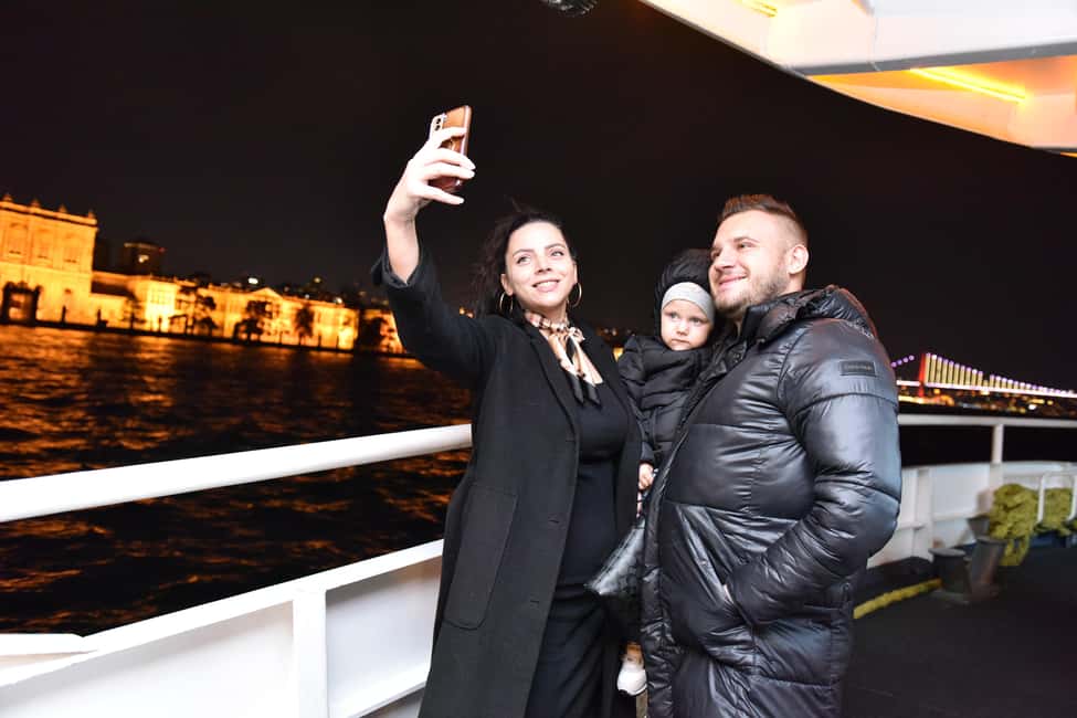 bild nr.41 av Istanbul: Middagskryssning på Bosporen med turkisk nattföreställning aktivitet i Istanbul, uppladdad av arrangören