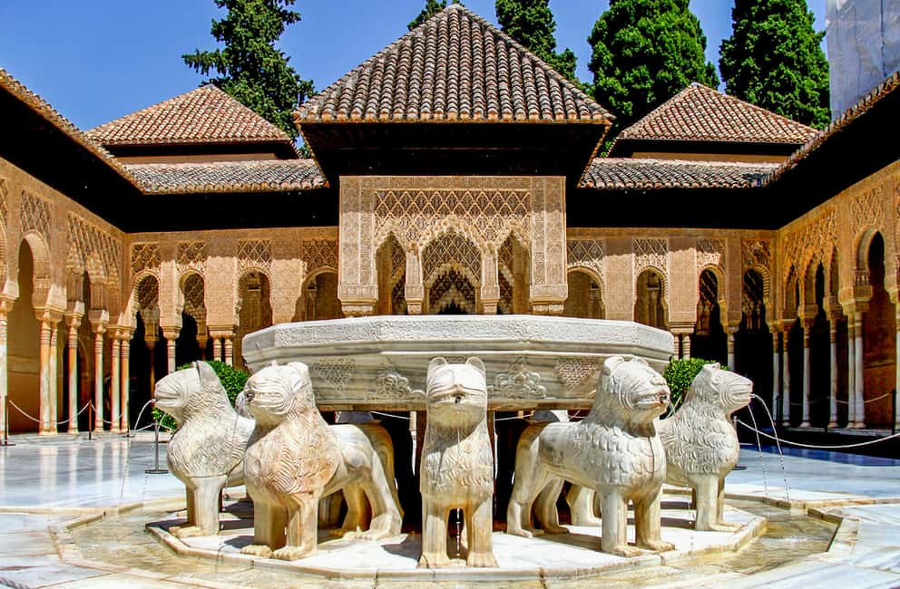 image n.30 of Granada: Alhambra & Nasrid Palaces Tour with Tickets activity in Granada, uploaded by supplier