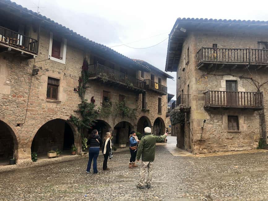 Obraz nr 2 z atrakcji Z Barcelony: Prywatna wycieczka po Besalú i średniowiecznych miastach w Besalú, przesłany przez organizatora
