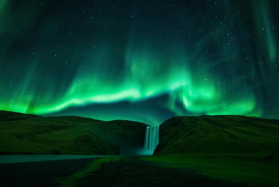 imagen n.º 1 de Islandia: Costa Sur y Aurora Boreal actividad en Reikiavik, subida por el proveedor