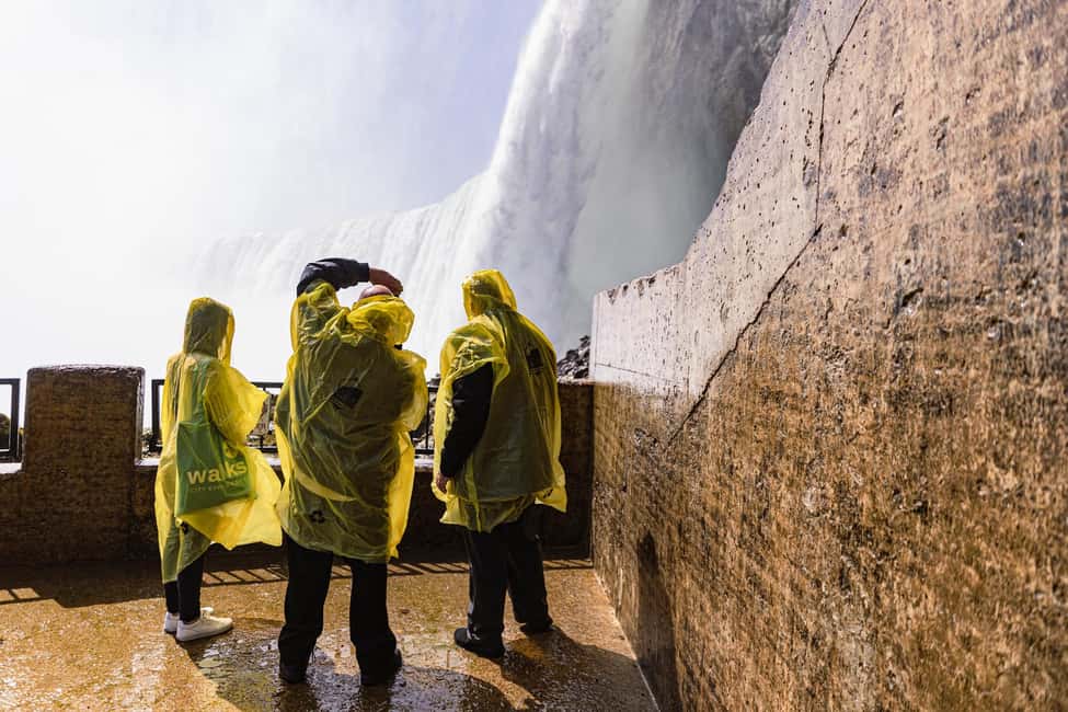 Obraz nr 32 z atrakcji Wodospad Niagara: wczesny dostęp łodzią i wycieczka za wodospadem w Wodospad Niagara w Kanadzie, przesłany przez organizatora