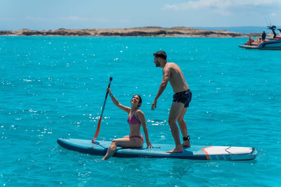 Image N°2 de Ibiza : Formentera, bateau tout compris, paddle, plongée avec tuba et déjeuner activité à Îles Baléares, publiée par le prestataire
