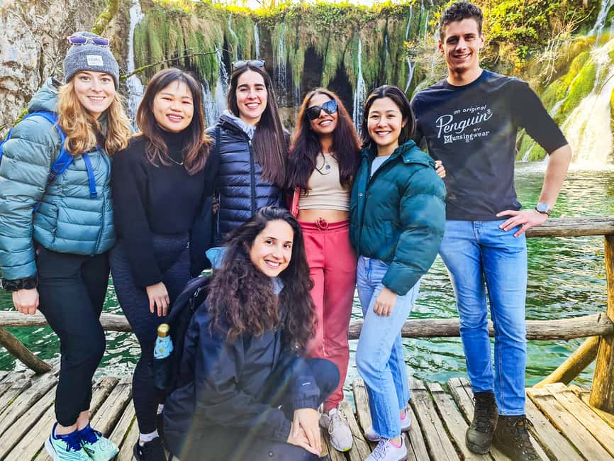 afbeelding n.2 van Vanuit Zagreb: Dagtrip Plitvice & Rastoke met gids en ticket activiteit in Slunj, geüpload door aanbieder