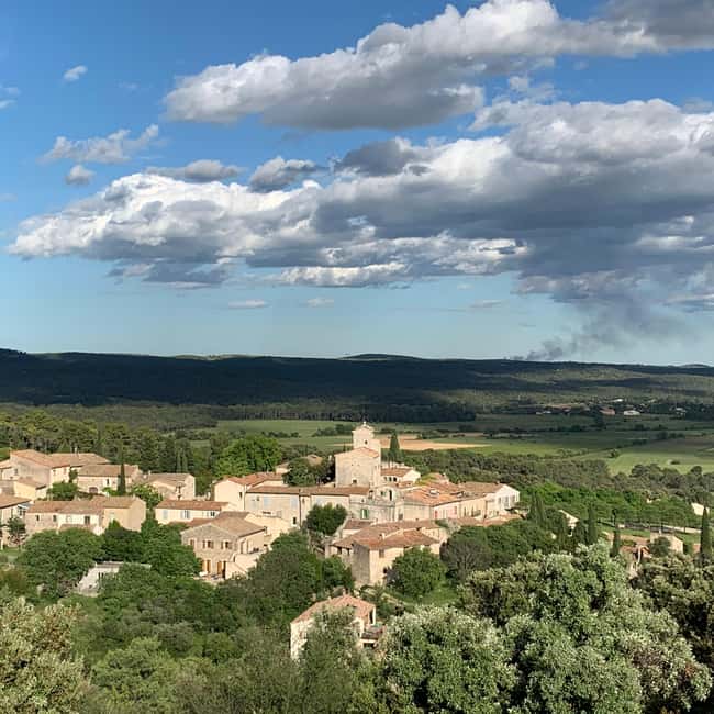 imagem n.4 de Montpellier: Excursão vinícola Pic Saint-Loup atividade em Sul da França, carregada pelo fornecedor