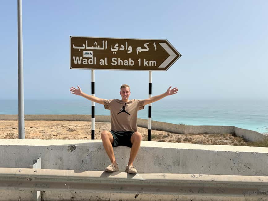 Immagine nº 3 di Le gemme nascoste dell'Oman: Wadi Shab e Bimmah Sinkhole attività a Regione al-Sharqiyya, caricata dal fornitore