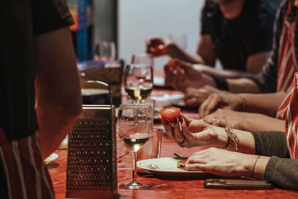 Image N°14 de Barcelone : Cours de cuisine de paella catalane activité à Barcelone, publiée par le prestataire