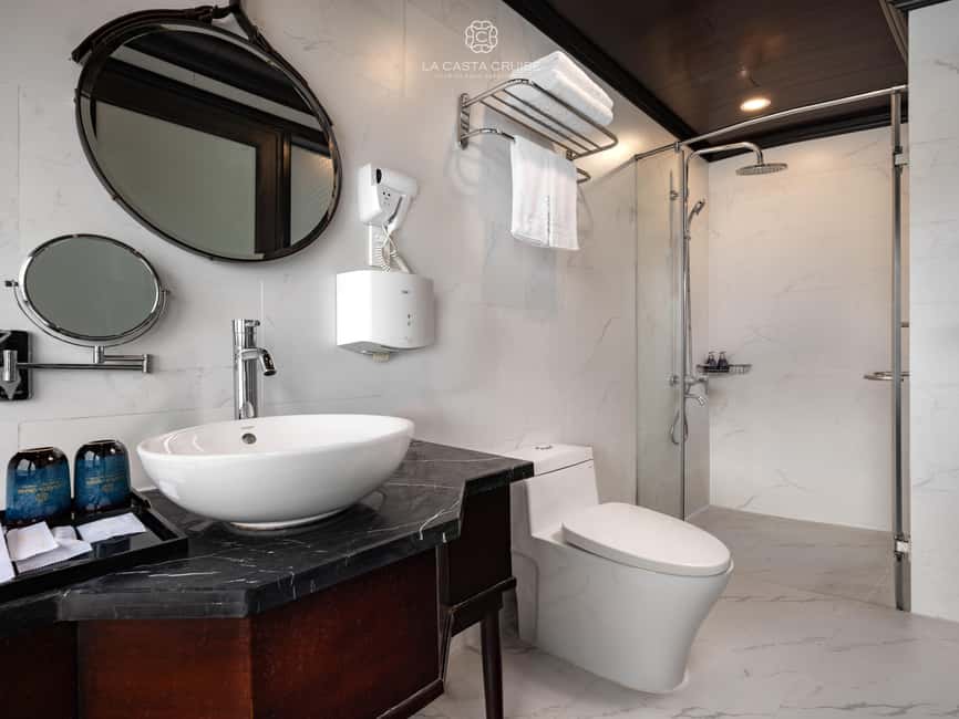 image n.35 of 2-Day: Halong Lan Ha Bay 5 Stars Cruises w/Balcony & Bathtub activity in Ha Long, uploaded by supplier