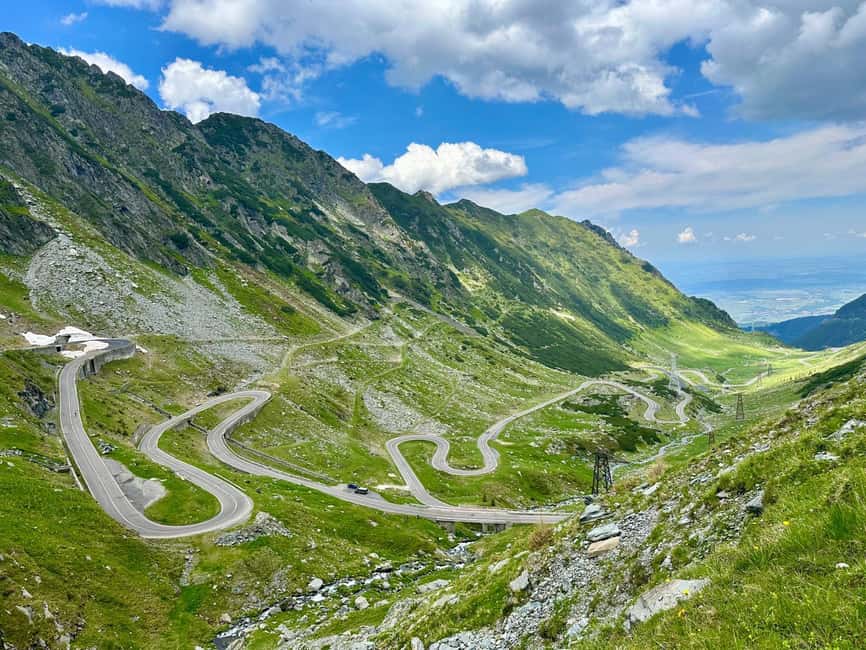 Bild Nr. 3 von Bukarest: Tagestour „Top Gear Road und wilde Braunbären“ Aktivität in Câmpulung, hochgeladen vom Anbieter