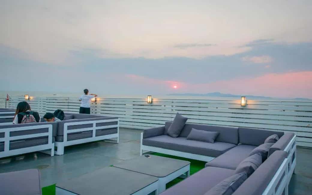 image n.26 of Pattaya: All Star Dinner Cruise, Cabaret Show & Beer Buffet activity in Pattaya, uploaded by supplier