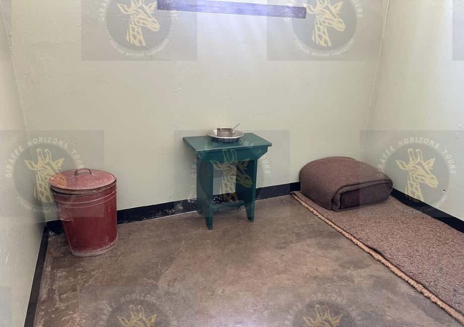 imagem n.53 de Cidade do Cabo: Ferry para Robben Island com ingresso para a prisão e passeio atividade em Cidade do Cabo, carregada pelo fornecedor