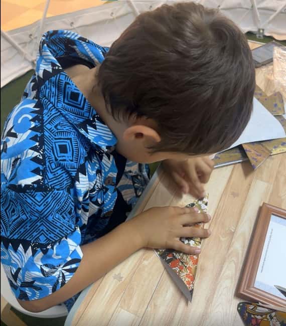 image n.8 of Kyoto:Origami play with Yuzen washi paper activity in Kyoto, uploaded by supplier