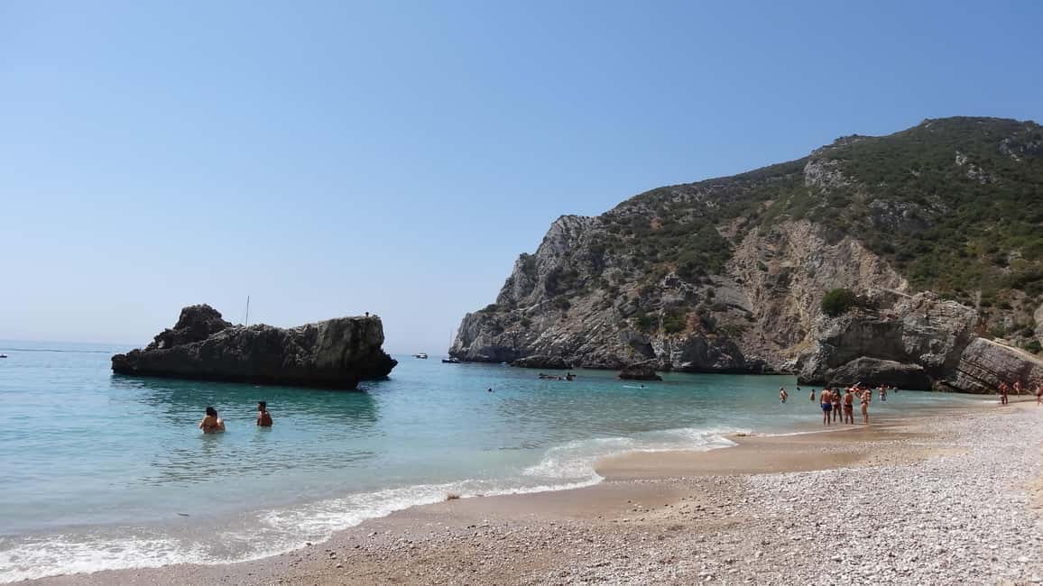 image n.4 of Sesimbra: Ribeiro do Cavalo Beach Roundtrip Boat Transfer activity in Lisbon District, uploaded by supplier