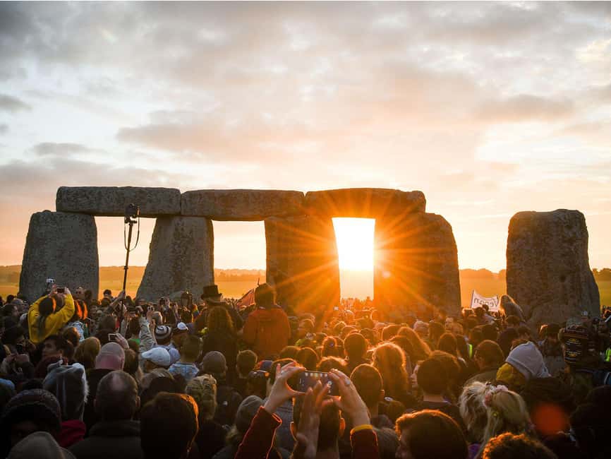 Obraz nr 1 z atrakcji Z Londynu: Stonehenge Summer Solstice Sunrise Tour w Amesbury, przesłany przez organizatora