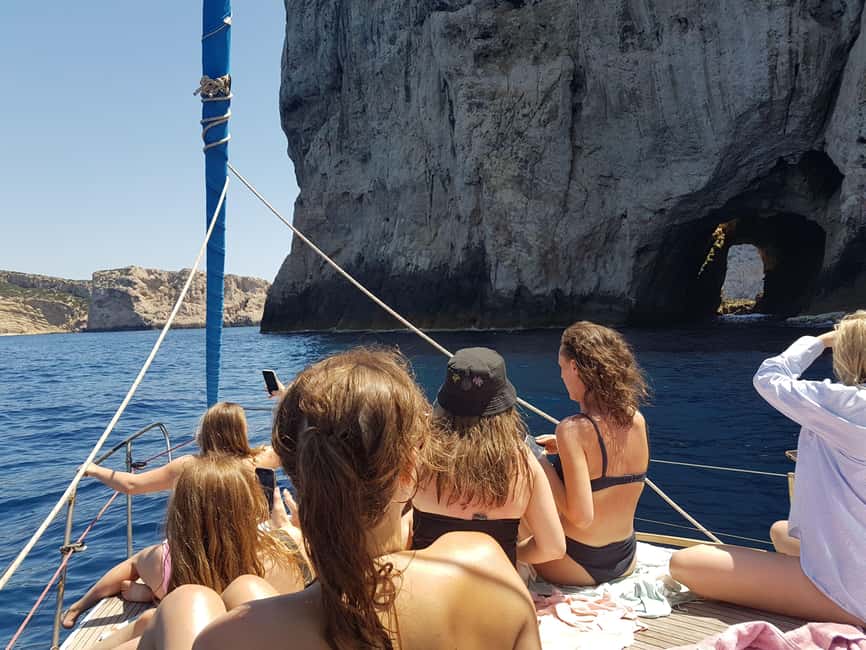 image n.10 of Alghero: Daily Sailing Experience with lunch onboard activity in Alghero, uploaded by supplier