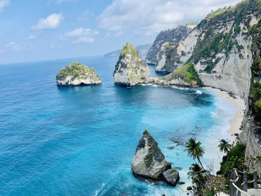 image n.5 of Nusa Penida: Private Car Charter with Experienced Driver activity in Batoemadeg, uploaded by supplier
