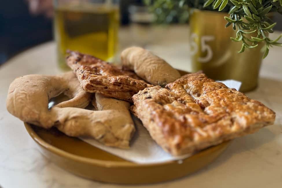 imagem n.6 de Avignon: Passeio a pé guiado por comida e vinho no distrito histórico atividade em Avignon, carregada pelo fornecedor