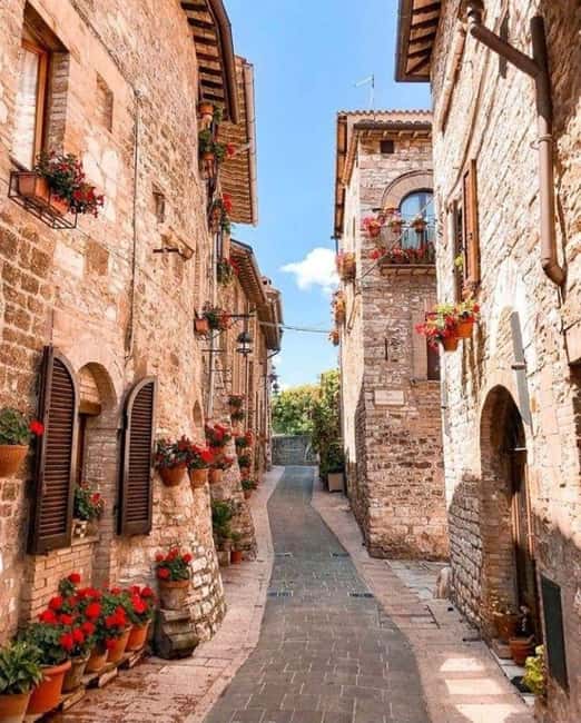 image n.4 of From Rome: private tour of Assisi and Cascia activity in Assisi, uploaded by supplier