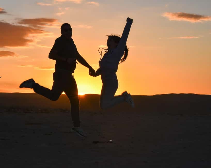Immagine nº 33 di Marrakesh: Tramonto nel deserto di Agafay, giro in cammello e cena con spettacolo attività a Marrakech, caricata dal fornitore