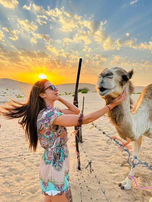 image n.3 of Abu Dhabi: Stopover Desert Tour, Camel Ride & Sandboarding activity in Abu Dhabi, uploaded by supplier