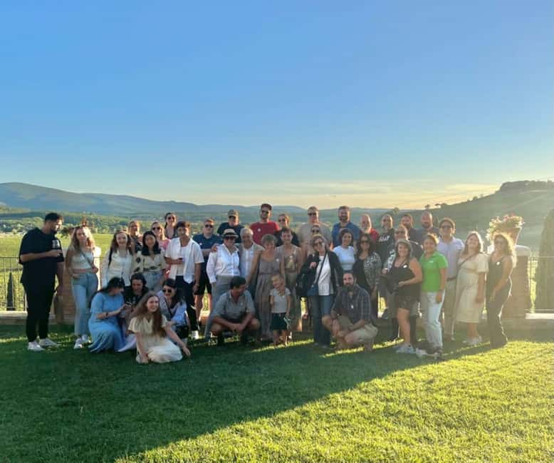 Immagine nº 1 di Tour del Chianti Brunch: Pranzo e degustazione di vini attività a Monteriggioni, caricata dal fornitore