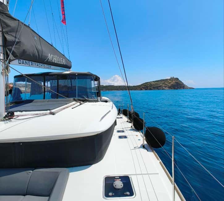 image n.10 of Athens: Catamaran Trip to Poseidon Temple with Meal & Drinks activity in Sounion, uploaded by supplier