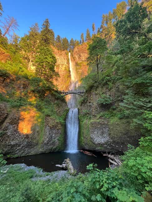 image n.1 of Multnomah Falls: Sunset Guided Tour to Five Waterfalls activity in Oregon, uploaded by supplier