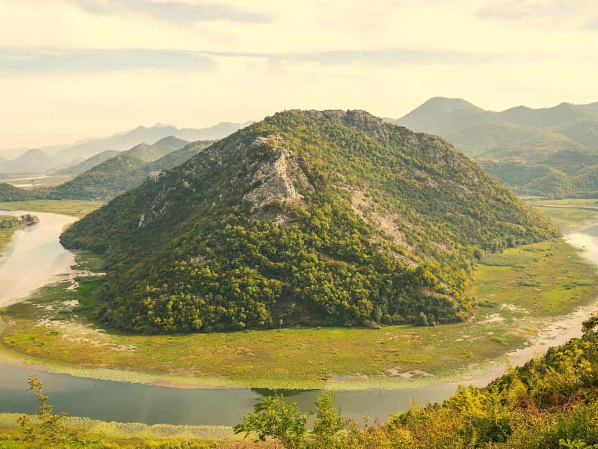 Bild Nr. 5 von Virpazar: Geführte Kreuzfahrt auf dem Skadar-See und dem Fluss Crnojevića Aktivität in Kreis Shkodra, hochgeladen vom Anbieter
