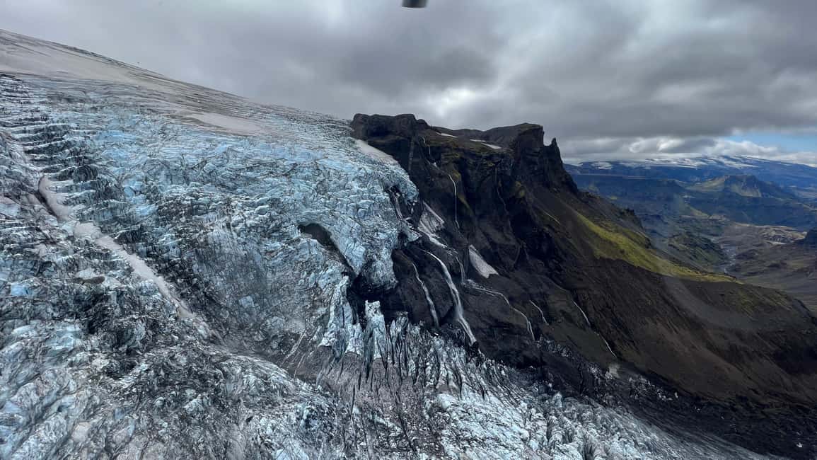 imagen n.º 5 de Landmannalaugar: Excursión en helicóptero con 3 aterrizajes actividad en Suðurland, subida por el proveedor