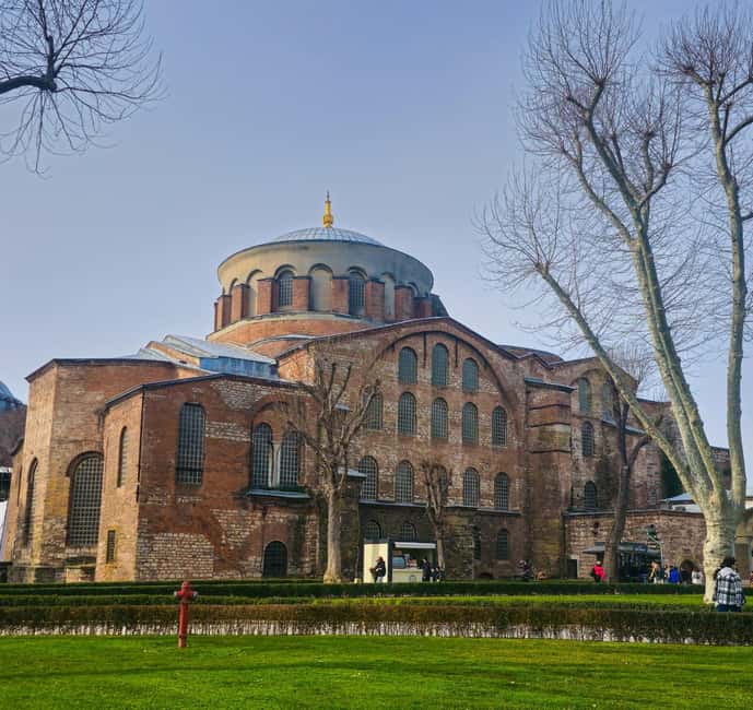Immagine nº 8 di Tour di mezza giornata della città vecchia in compagnia di uno storico dell'arte attività a Istanbul, caricata dal fornitore
