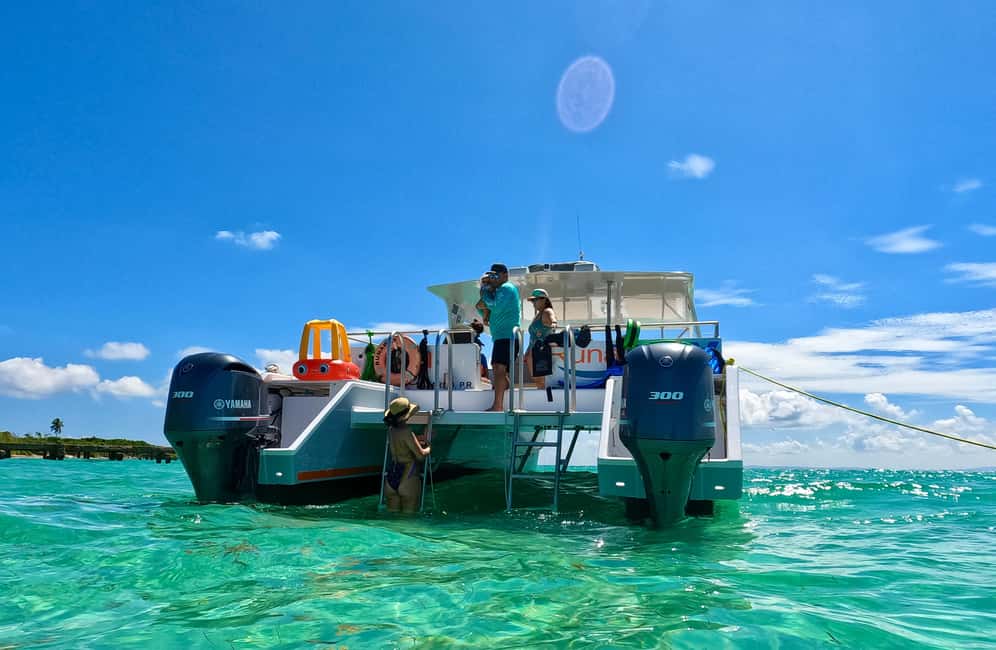 image n.9 of Fajardo: Icacos Power Boat Trip with Snorkel, Lunch & Drinks activity in Fajardo, uploaded by supplier