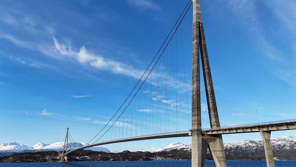image n.7 of Abisko: Fjord Sightseeing and Photography Tour activity in Abisko, uploaded by supplier