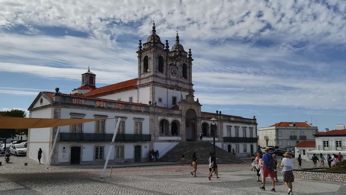 imagem n.3 de Lisboa: Só ida para o Porto, com paragens em Óbidos, Nazaré e Aveiro atividade em Nazaré, Portugal, carregada pelo fornecedor