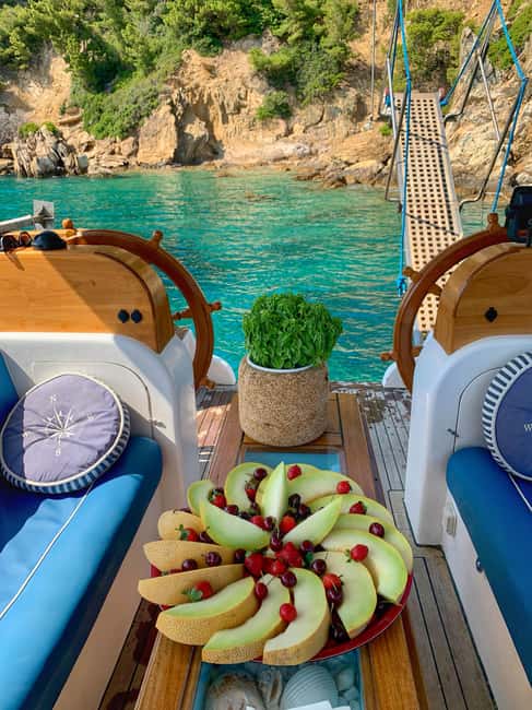 imagen n.º 12 de Skiathos : ¡Crucero en velero todo incluido con almuerzo! actividad en Islas del Egeo, subida por el proveedor