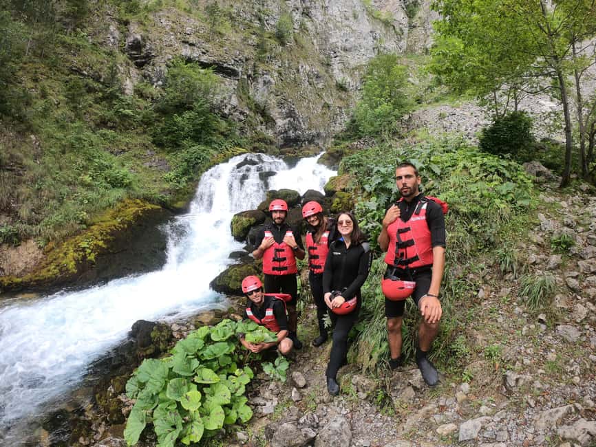 Bild Nr. 2 von Žabljak: Halbtagestour Tara Canyon Rafting Tour Aktivität in Žabljak, hochgeladen vom Anbieter