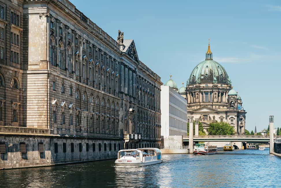 image n.12 of Berlin: 1-Hour City Tour by Boat with Guaranteed Seating activity in Berlin, uploaded by supplier