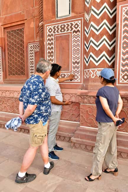 imagen n.º 16 de Taj Mahal, Fuerte de Agra y Baby Taj: excursión de un día desde Delhi en coche actividad en Agra, subida por el proveedor