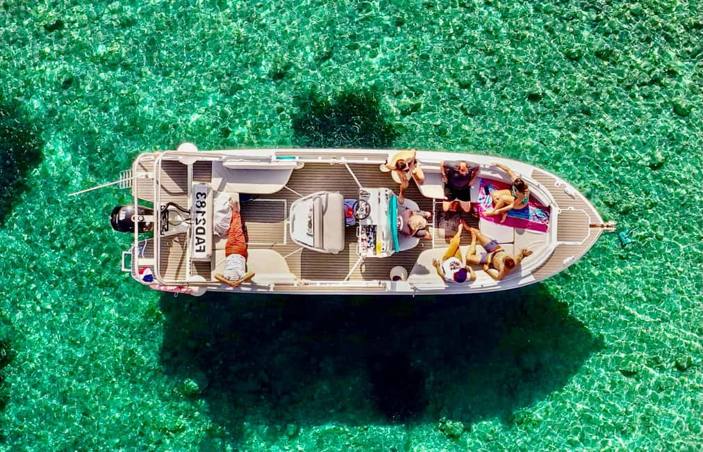 image n.1 of From Marseille: Iconic Calanques Boat Tour with Swimming activity in South of France, uploaded by supplier