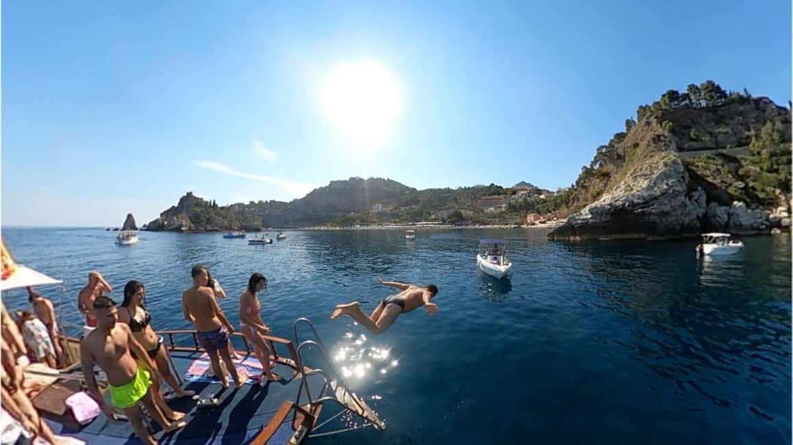 image n.12 of Naxos: Taormina Boat Tour with Snorkeling and Prosecco activity in Taormina, uploaded by supplier